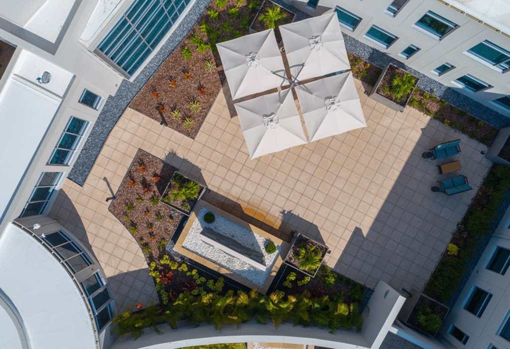 Overhead view of outdoor courtyard at Plymouth Harbor on Sarasota Bay